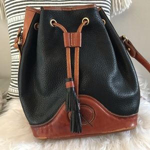 Vintage bucket bag